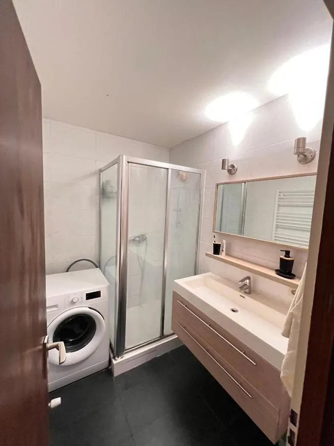 Sarhan Two-Room Apartment Brüksel 0*,  Belçika